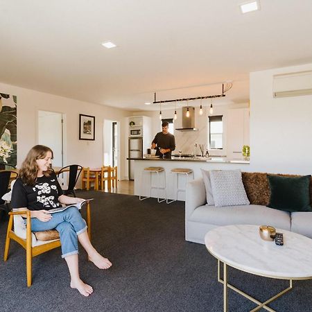 4 - Charming Space, Just A Stone Throw From Central Wanaka Bagian luar foto