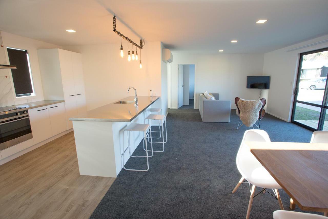 4 - Charming Space, Just A Stone Throw From Central Wanaka Bagian luar foto