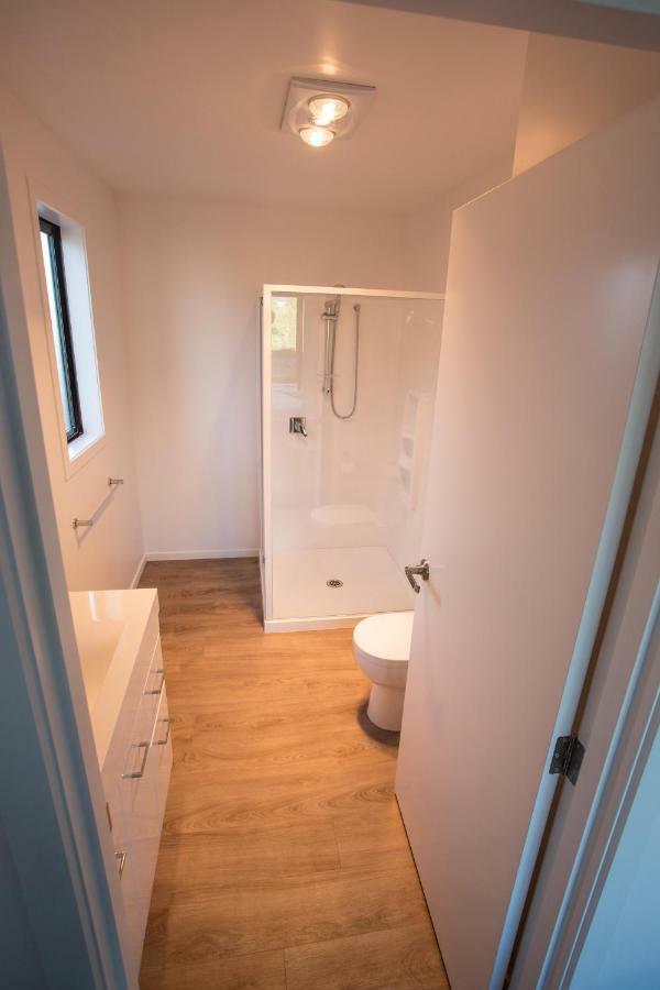 4 - Charming Space, Just A Stone Throw From Central Wanaka Bagian luar foto